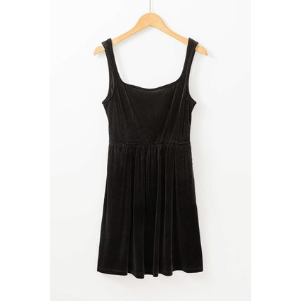 Black Velvet Square Neck Sleeveless High Waist Mini Dress with Pockets