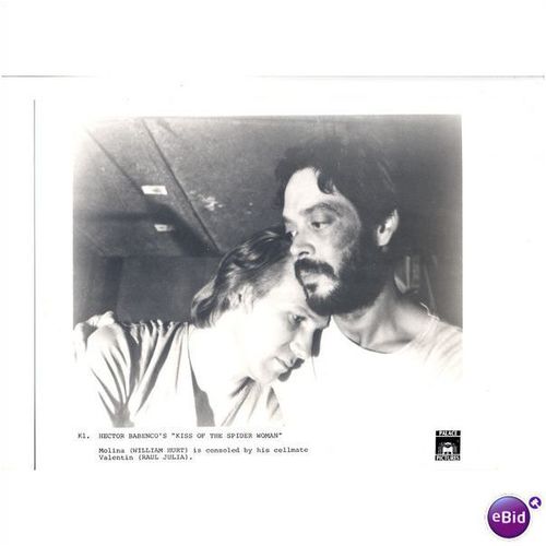 WILLIAM HURT, RAUL JULIA "Kiss Of The Spiderwoman" 1985 Press Still