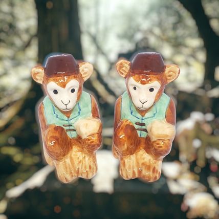 Twin Monkeys Salt & Pepper Shakers - Ceramic - Hand Painted