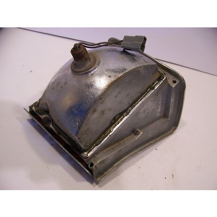 1967 CHRYSLER TOWN & COUNTRY WAGON COMPLETE LH TAILLIGHT OEM