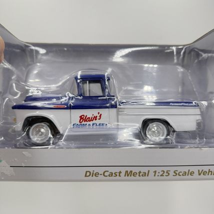 SpecCast die-cast metal 1:25 Scale vehicle blain’s Farm & fleet truck ford Chevy