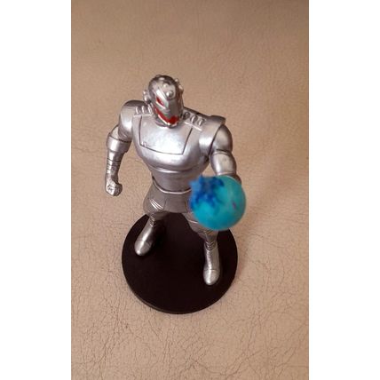 ULTRON FIGURINE marvel comics / disney - made in Vietnam