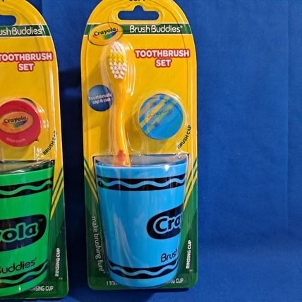 New Lot 6 CRAYOLA TOOTHBRUSH SET Brush Buddies Rinsing Cup Cap & Xtra Travel Kit