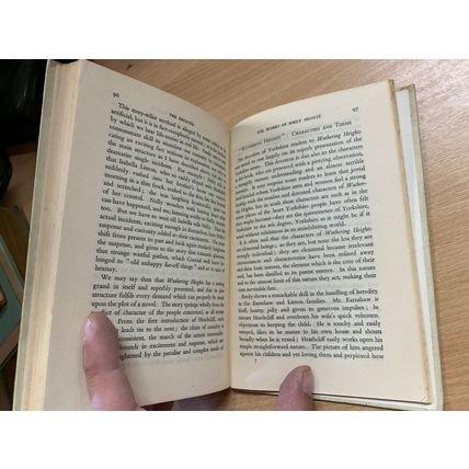 1947 1ST ED "THE BRONTES" PHYLLIS BENTLEY BIOGRAPHY SMALL HARDBACK BOOK (P2)