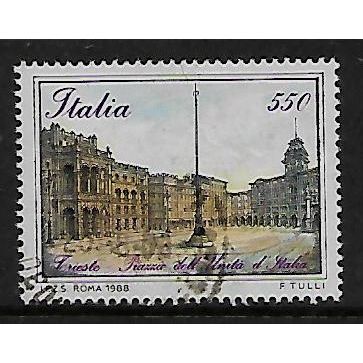 ITALY 1988 PIAZZAS 550L PIAZZA DEL UNITA D' ITALIA TRIESTE 2003 FINE USED