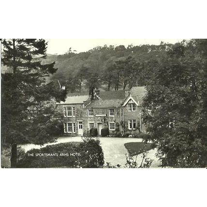 Yorkshire WATH Sportsman's Arms Hotel Postcard (Phoenix 1505)