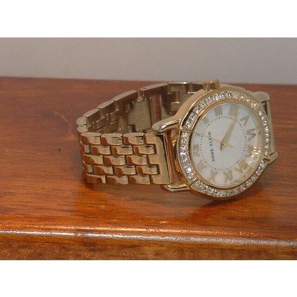 Pre-Owned Women’s Anne Klein AK/1392 Analog Fashion Watch