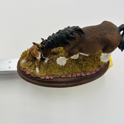 Anheuser Busch Figurine Mare & Foal F15 Numbered 1747 Vintage Rare 2004