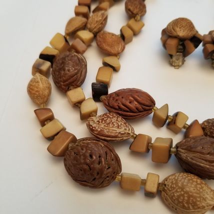 Vintage Almond Nut Necklace Set