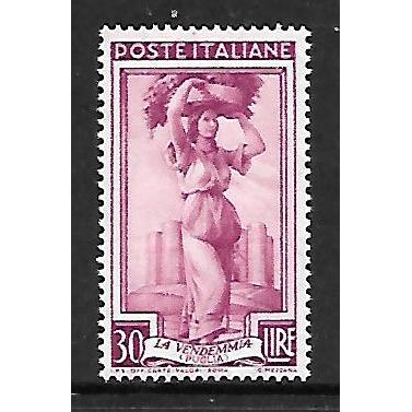 ITALY 1950 PROVINCIAL OCCUPATIONS 30L PURPLE GIRL CARRYING GRAPES SG770 M /MINT