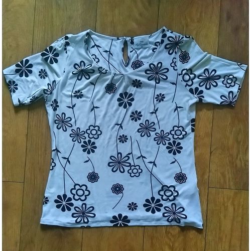 Women's Short Sleeve Top size 16 - Brand - Next