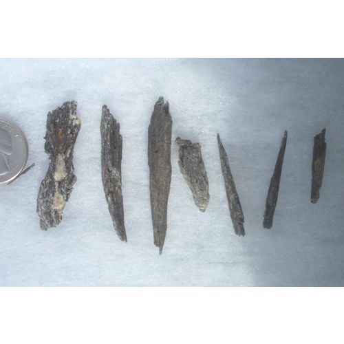 A Black Kyanite Raw Crystals 7 Pcs Gemstone Energy Work Gridding Metaphysical