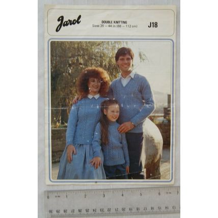 Vintage: Jarol J18 family sweaters, DK