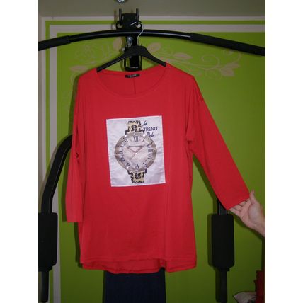 Red woman top size 20 rhinestones pullover blouse long sleeve 95% Cotton. 272