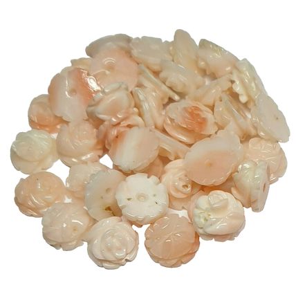 52277.0 40 Carved 6.5 mm Vintage Coral Harvested from the Sea 1970's to 1980's
