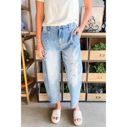 Beau Blue Flower Patched Light Wash Cropped High Waist Jeans