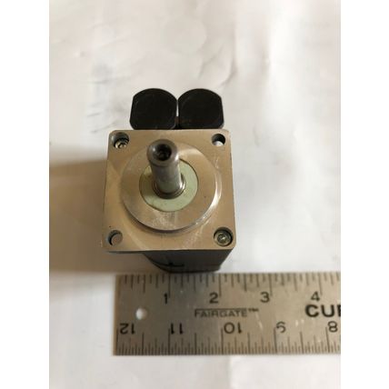 NEW B&R 8LVA13.B1030D000-0 SERVO MOTOR. 3000RPM,AN