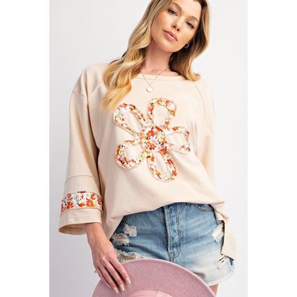 Beige Plus Size Flower Patched Side Slits Crewneck Top