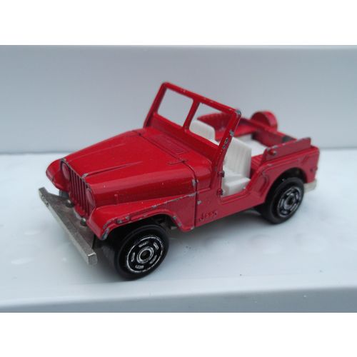 majorette jeep (red) good condition