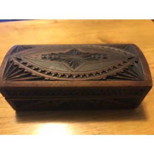 Wooden Chip Art Trinket Collectable Box with Hinged Cover