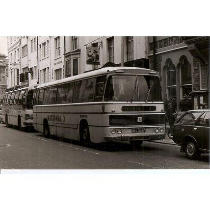 Black & White Photograph of Maidstone & District Motor Services Ltd. - NKL 208F
