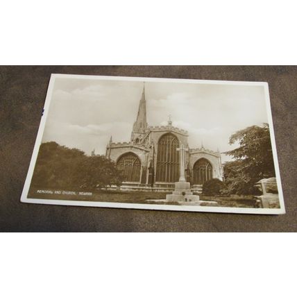 Real photographic Postcard -Memorial & Church, Newark on Trent - Nottinghamshire