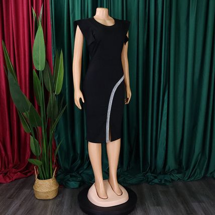 Summer new short sleeve bag hip tight temperament through slit bright edge dress