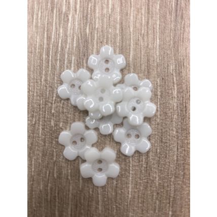 15mm White Baby and Children's Flower Buttons 2 Hole Acrylic Cardigans Knitting