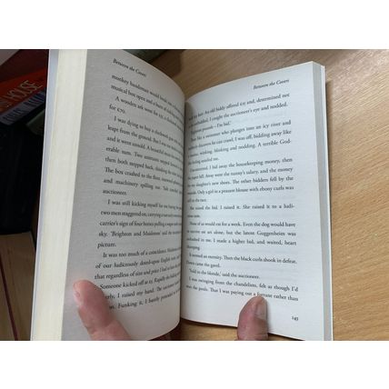 SIGNED COPY* 2020 JILLY COOPER "BETWEEN THE COVERS" PAPERBACK BOOK (P3)