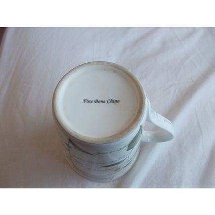 MUG / GARDEN THEME LARGER (26/01) BONE CHINA