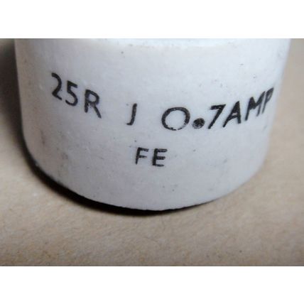 Resistor 25Ω, 17.5 Watt 0.7A Ceramic WW Radiospares RS New Old Stock 1950’s 70’s