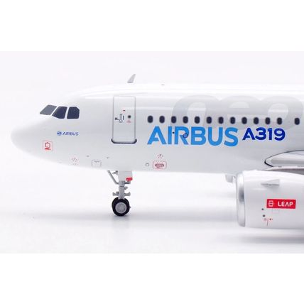 AIRBUS A319-151N REG: D-AVWA WITH STAND - INFLIGHT 200 IF319HNEO 1/200