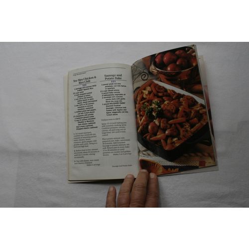 Easy Home Cooking Potluck Suppers vol 1 Sep 1999, Vintage Cook Booklet