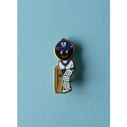Robertson's Jam 1990 Cricketer Badge (BS)