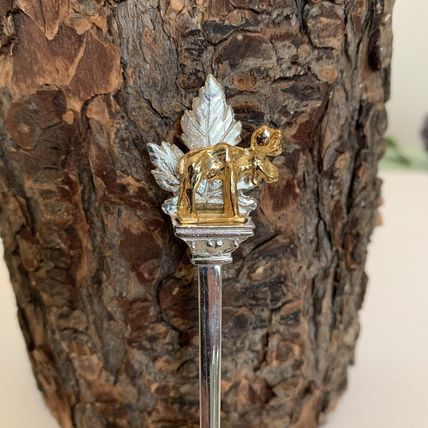 Souvenir Spoon Whitehorse Yukon Canada Gold Plated Moose Maple Leaf Etched Bowl