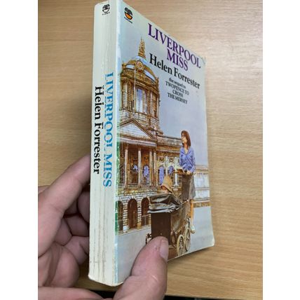 1982 HELEN FORRESTER "LIVERPOOL MISS" AUTOBIOGRAPHY PAPERBACK BOOK (P2)