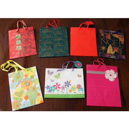 Lot of 7, Brand New! Medium Size Gift Bags (Hallmark, Lindy Bowman, Cleo, etc.)
