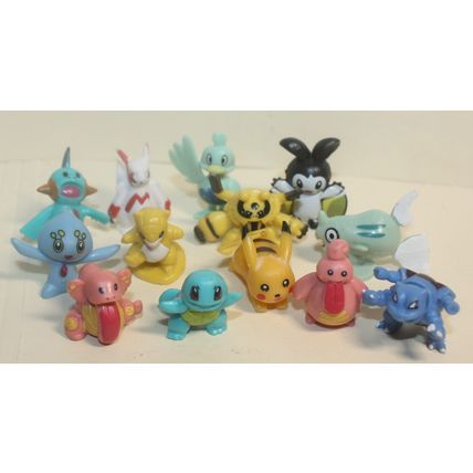 Nintendo Pokemon Lot of 13 Mini Figures