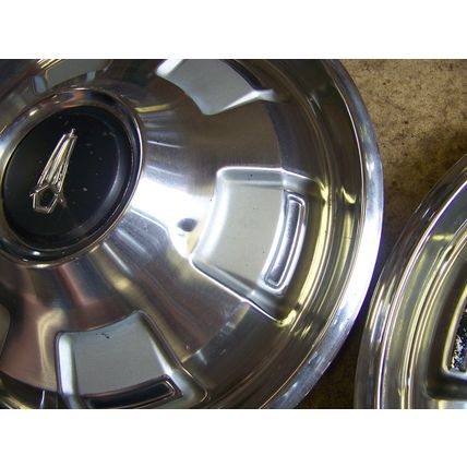 1968 PLYMOUTH BARRACUDA HUBCAPS WHEEL COVERS 1969 SATELLITE BELVEDERE VALIANT