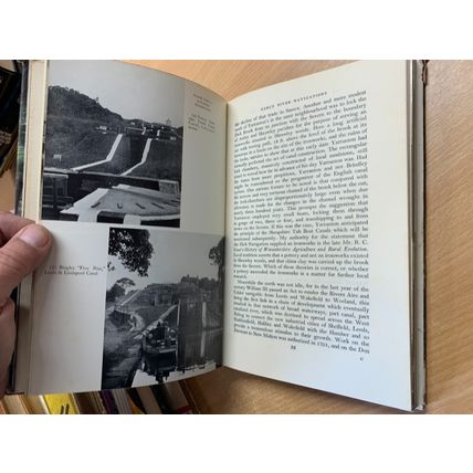 1970 "THE INLAND WATERWAYS OF ENGLAND" L T C ROLT HB BOOK & FOLD OUT MAP (P4)