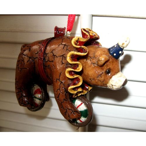 Christmas Ornament: Nodding Head Circus Bear w/Ruffled Collar Balances On Balls