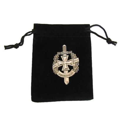 Pin Badge Wehrmacht 1935-1945 Replica Silver Brooch German Gift Bag 5 x 3 cm BA7