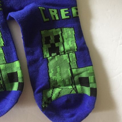 Boy's Minecraft Red Blue & Green Low Cut Socks Shoe Size 3-10 Socks