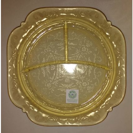 FEDERAL DEPRESSION GLASS MADRID PATTERN YELLOW AMBER GRILL PLATE DIVIDED DISH