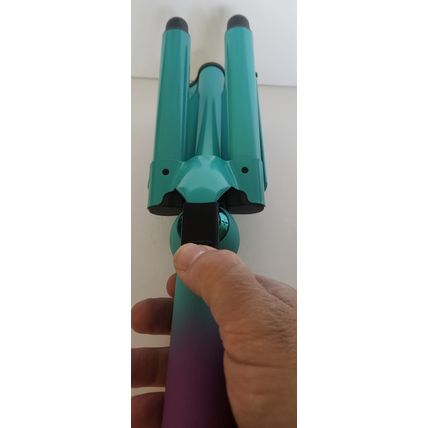 Bed Head Wave Affair Jumbo 3 Barrel Hair Waver | Quick Styling and Serious Hold