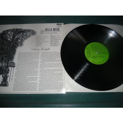 DELLA REESE LP - DELLA BY STARLIGHT