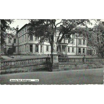 Yorkshire BRIDLINGTON Sewerby Hall Postcard (17556)