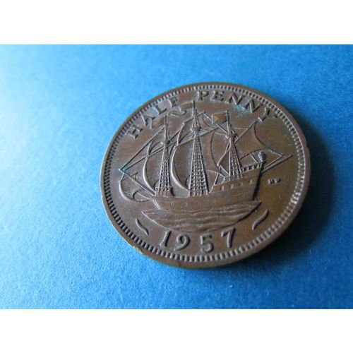 1957 QUEEN ELIZABETH II HALFPENNY - COIN - 3 FREE POST. AAY