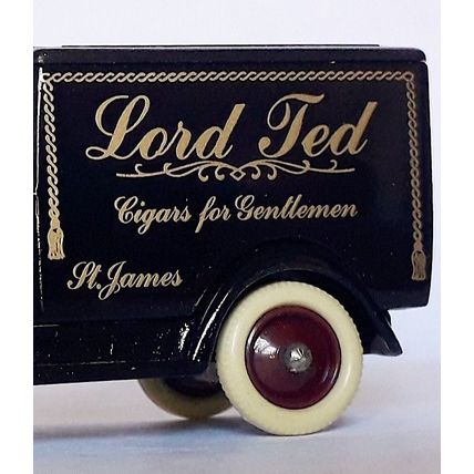 BOXED MODEL VAN * LORD TED CIGARS * PACKARD 1936 - LLEDO 1990 - VERY GOOD