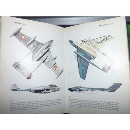 Blandford Colour Series - Fighters 1939-45 Attack (K. Munson, H/B, 1967, GC)